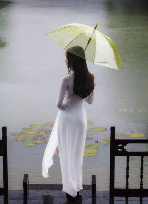 MƯA VỀ BẾN ĐỢI MỘT NGƯỜI TRONG TIM