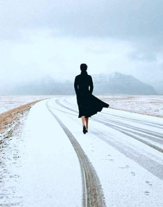 ANH CÓ VỀ SƯỞI ẤM LẠI MÙA ĐÔNG